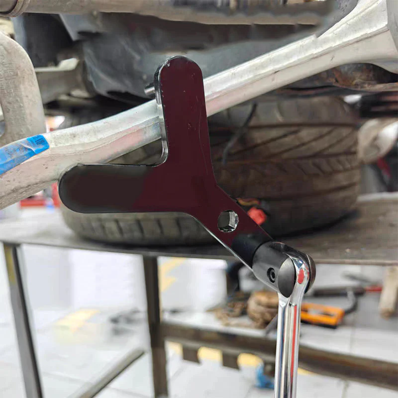 Automotive Lower Control Arm & Ball Joint Removal Tool - Image 2