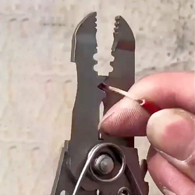 Time-Saving Multifunctional Wire Stripper & Cutter - Image 4